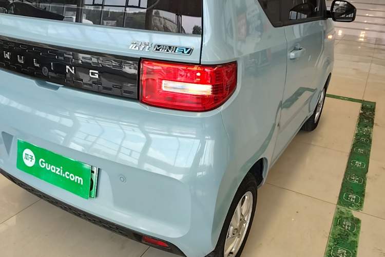 Used Wuling Hongguang MINIEV 2020 Enjoyment Model Lithium Iron Phosphate Right Rear Taillight