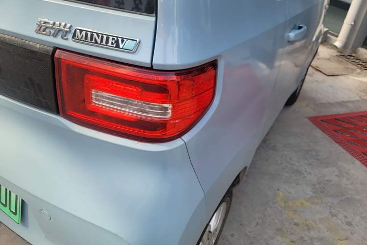 Used Wuling Hongguang MINIEV 2020 Enjoyment Model Lithium Iron Phosphate Right Rear Taillight