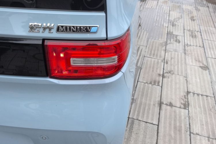 Used Wuling Hongguang MINIEV 2020 Freedom Version Lithium Iron Phosphate Right Rear Taillight