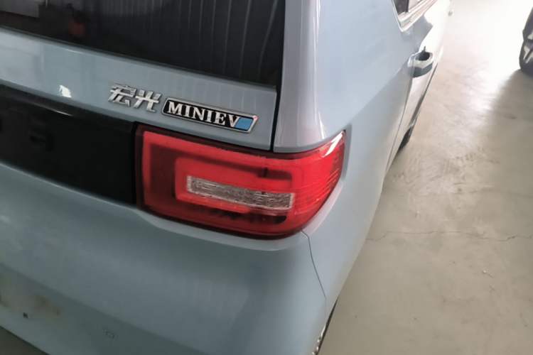 Used Wuling Hongguang MINIEV 2020 Enjoyment Model Lithium Iron Phosphate Right Rear Taillight