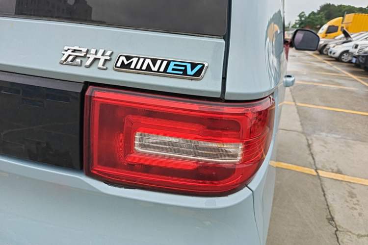 Used Wuling Hongguang MINIEV 2020 Enjoy Edition Lithium-Ion Battery Right Rear Taillight