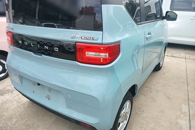 Used Wuling Hongguang MINIEV 2020 Easy Version Lithium-Ion Battery Right Rear Taillight