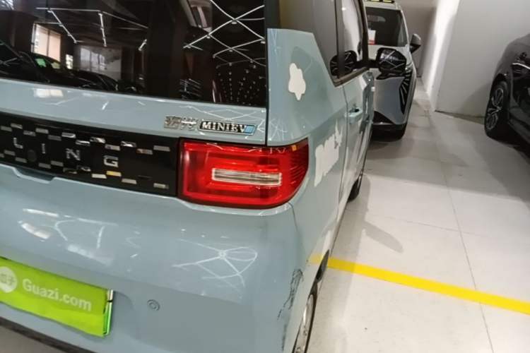 Used Wuling Hongguang MINIEV 2020 Zizai Version Lithium-NMC Right Rear Taillight
