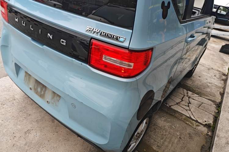 Used Wuling Hongguang MINIEV 2020 Freedom Version Lithium Iron Phosphate Right Rear Taillight
