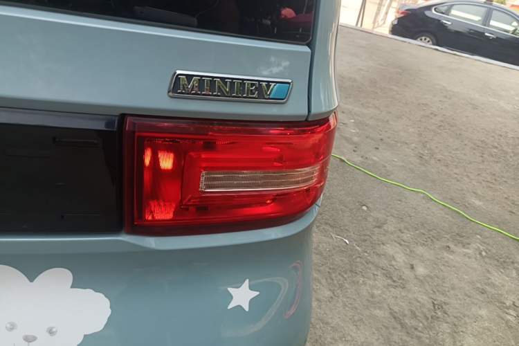 Used Wuling Hongguang MINIEV 2020 Freedom Version Lithium Iron Phosphate Right Rear Taillight