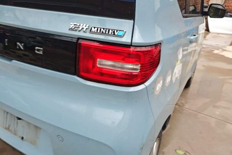 Used Wuling Hongguang MINIEV 2020 Enjoyment Model Lithium Iron Phosphate Right Rear Taillight