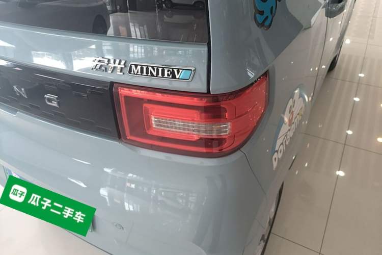 Used Wuling Hongguang MINIEV 2020 Freedom Version Lithium Iron Phosphate Right Rear Taillight