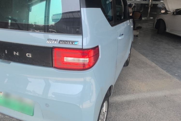 Used Wuling Hongguang MINIEV 2020 Zizai Version Lithium-NMC Right Rear Taillight