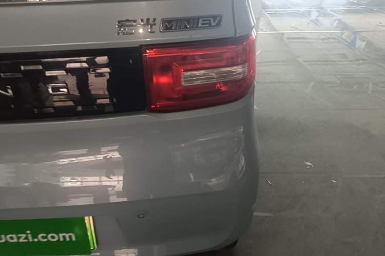 Used Wuling Hongguang MINIEV 2020 Zizai Version Lithium-NMC Right Rear Taillight