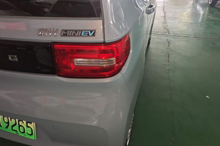 Used Wuling Hongguang MINIEV 2020 Zizai Version Lithium-NMC Right Rear Taillight
