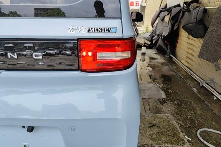 Used Wuling Hongguang MINIEV 2020 Enjoy Edition Lithium-Ion Battery Right Rear Taillight