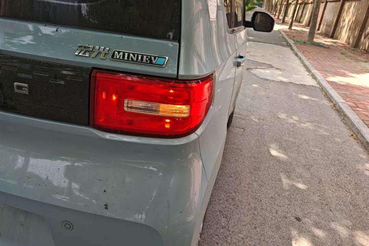 Used Wuling Hongguang MINIEV 2020 Freedom Version Lithium Iron Phosphate Right Rear Taillight