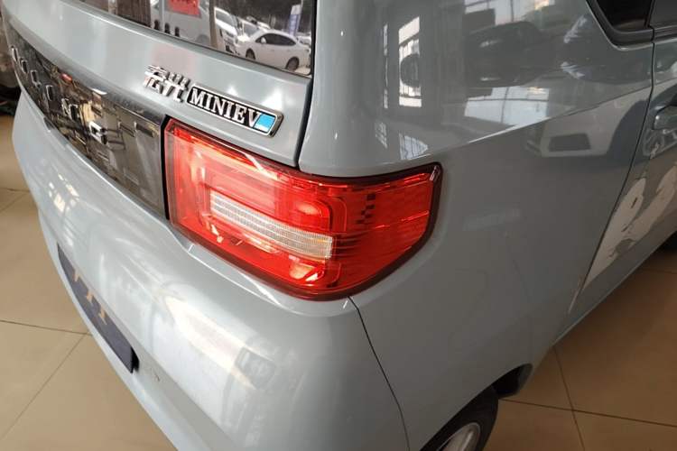 Used Wuling Hongguang MINIEV 2020 Freedom Version Lithium Iron Phosphate Right Rear Taillight