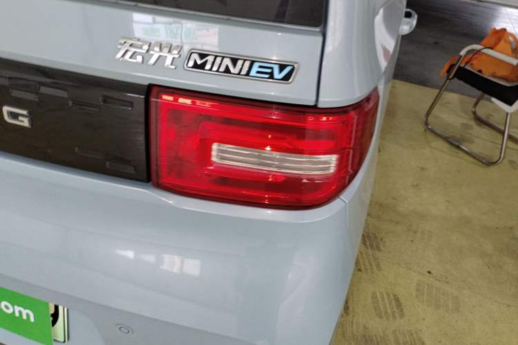 Used Wuling Hongguang MINIEV 2020 Enjoy Edition Lithium-Ion Battery Right Rear Taillight