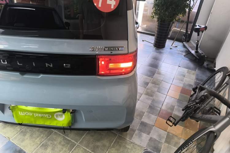 Used Wuling Hongguang MINIEV 2020 Freedom Version Lithium Iron Phosphate Right Rear Taillight