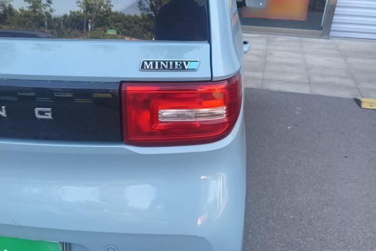 Used Wuling Hongguang MINIEV 2020 Freedom Version Lithium Iron Phosphate Right Rear Taillight