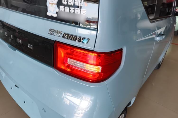 Used Wuling Hongguang MINIEV 2020 Freedom Version Lithium Iron Phosphate Right Rear Taillight