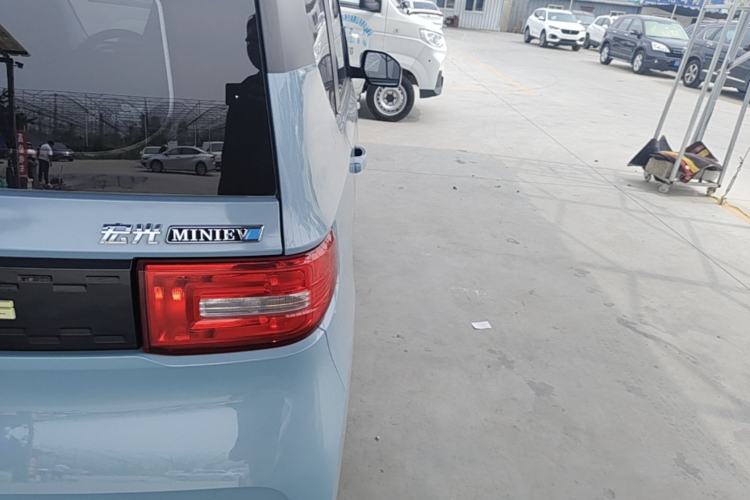 Used Wuling Hongguang MINIEV 2020 Freedom Version Lithium Iron Phosphate Right Rear Taillight