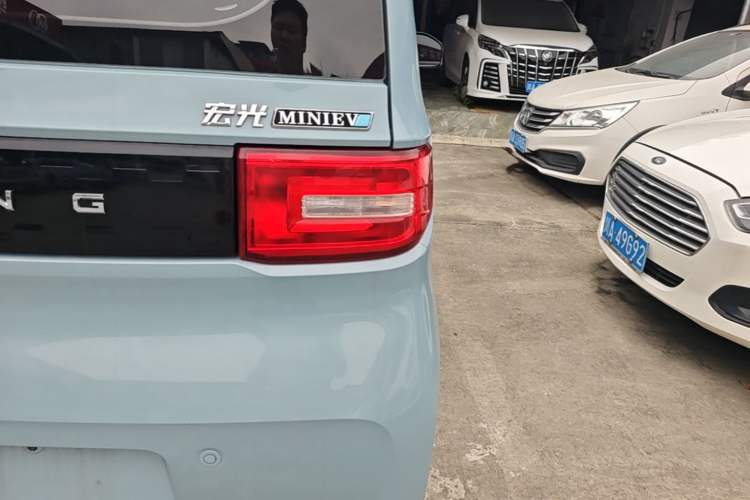 Used Wuling Hongguang MINIEV 2020 Enjoyment Model Lithium Iron Phosphate Right Rear Taillight