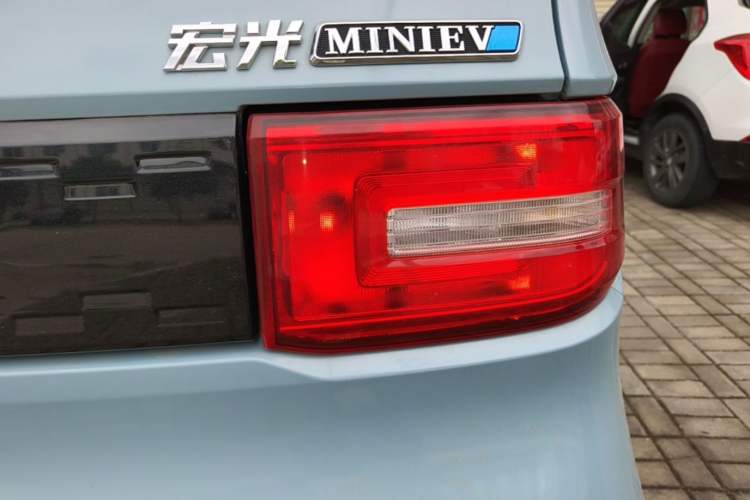 Used Wuling Hongguang MINIEV 2020 Enjoyment Model Lithium Iron Phosphate Right Rear Taillight