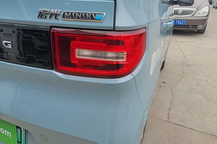 Used Wuling Hongguang MINIEV 2020 Freedom Version Lithium Iron Phosphate Right Rear Taillight