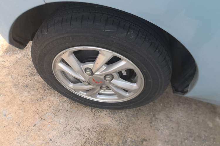 Used Wuling Hongguang MINIEV 2020 Enjoy Edition Lithium-Ion Battery Right Rear Wheel Hub