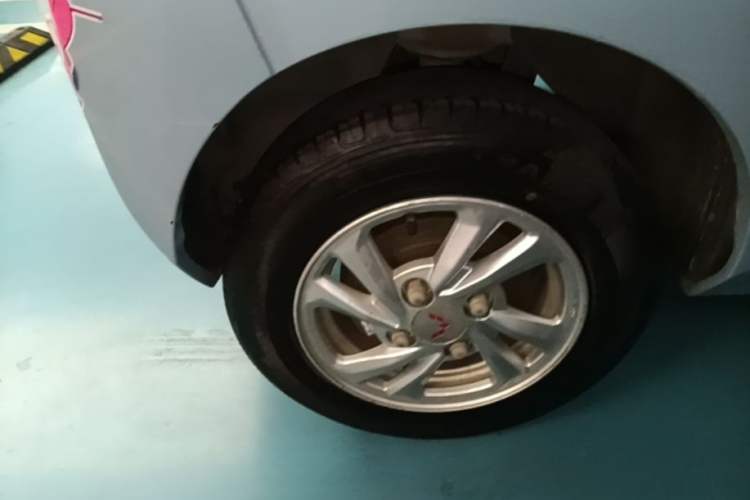Used Wuling Hongguang MINIEV 2020 Enjoy Edition Lithium-Ion Battery Right Rear Wheel Hub