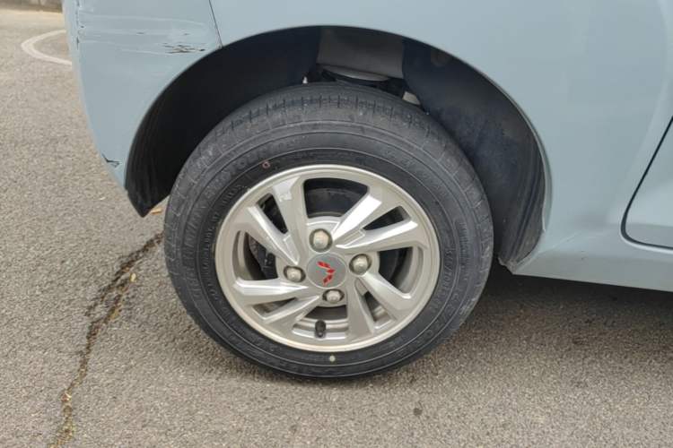 Used Wuling Hongguang MINIEV 2020 Freedom Version Lithium Iron Phosphate Right Rear Wheel Hub