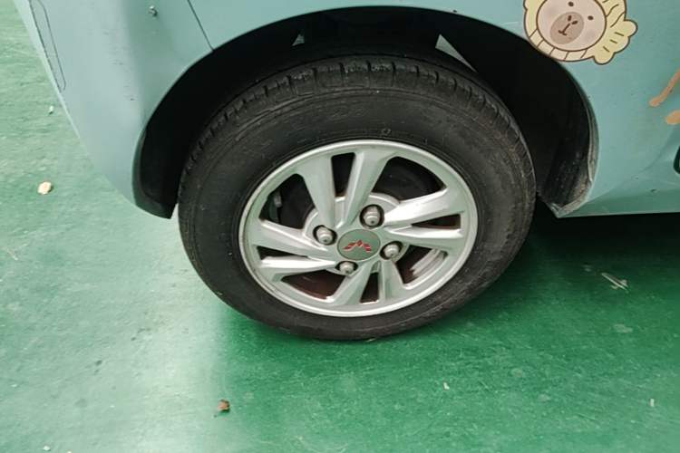 Used Wuling Hongguang MINIEV 2020 Freedom Version Lithium Iron Phosphate Right Rear Wheel Hub