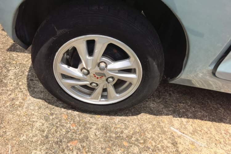 Used Wuling Hongguang MINIEV 2020 Enjoy Edition Lithium-Ion Battery Right Rear Wheel Hub