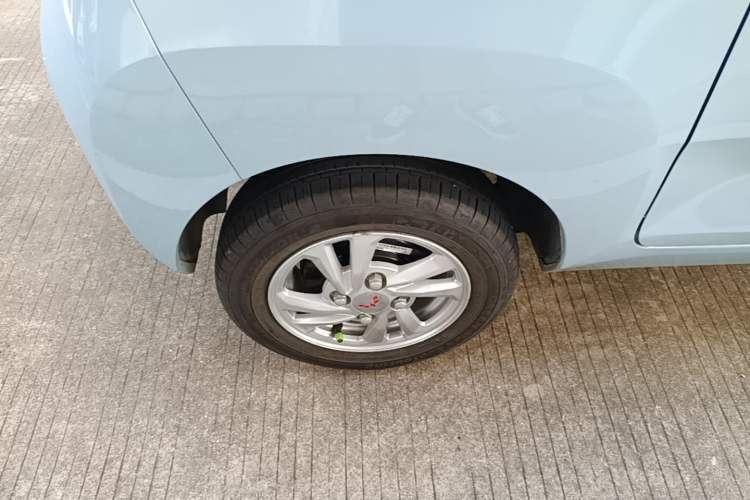 Used Wuling Hongguang MINIEV 2020 Enjoyment Model Lithium Iron Phosphate Right Rear Wheel Hub