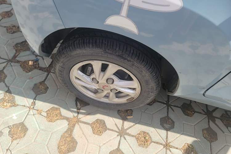 Used Wuling Hongguang MINIEV 2020 Freedom Version Lithium Iron Phosphate Right Rear Wheel Hub