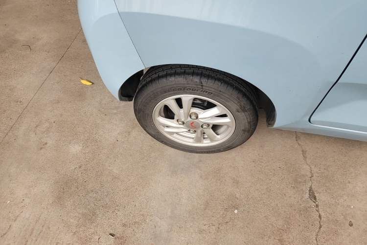 Used Wuling Hongguang MINIEV 2020 Enjoy Edition Lithium-Ion Battery Right Rear Wheel Hub