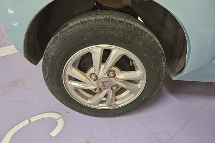 Used Wuling Hongguang MINIEV 2020 Freedom Version Lithium Iron Phosphate Right Rear Wheel Hub