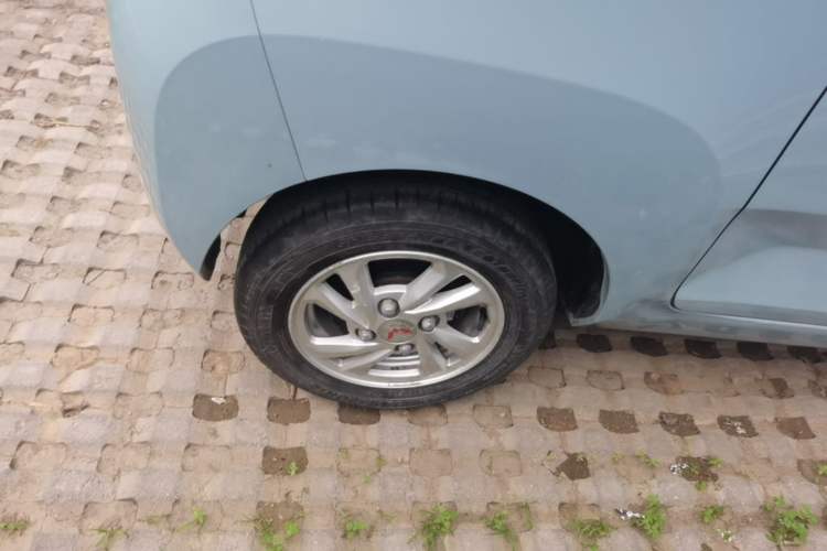 Used Wuling Hongguang MINIEV 2020 Enjoyment Model Lithium Iron Phosphate Right Rear Wheel Hub