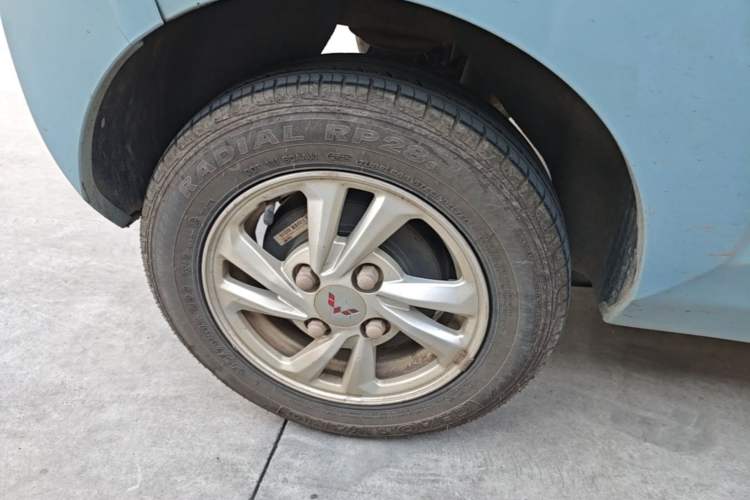 Used Wuling Hongguang MINIEV 2020 Freedom Version Lithium Iron Phosphate Right Rear Wheel Hub