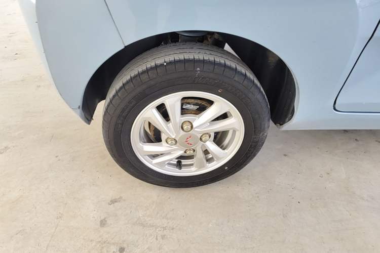 Used Wuling Hongguang MINIEV 2020 Enjoyment Model Lithium Iron Phosphate Right Rear Wheel Hub
