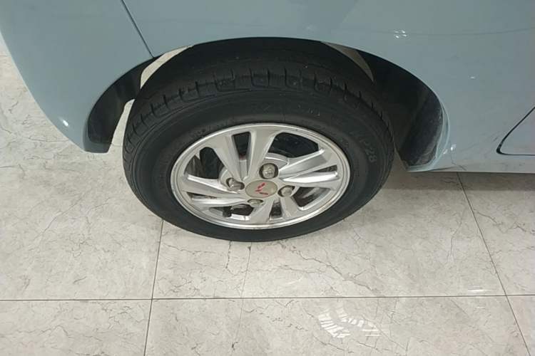 Used Wuling Hongguang MINIEV 2020 Freedom Version Lithium Iron Phosphate Right Rear Wheel Hub