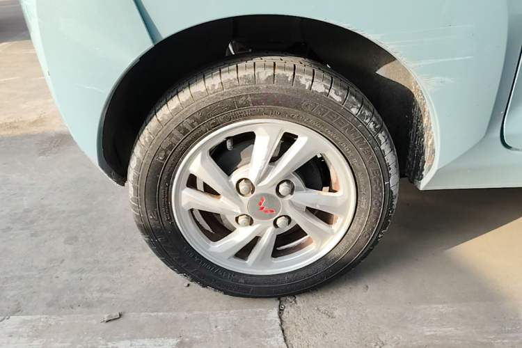 Used Wuling Hongguang MINIEV 2020 Freedom Version Lithium Iron Phosphate Right Rear Wheel Hub