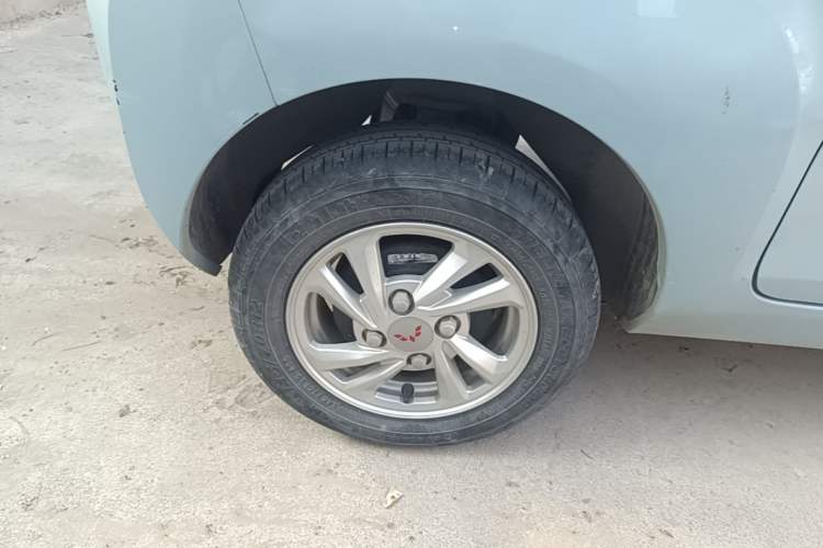 Used Wuling Hongguang MINIEV 2020 Freedom Version Lithium Iron Phosphate Right Rear Wheel Hub