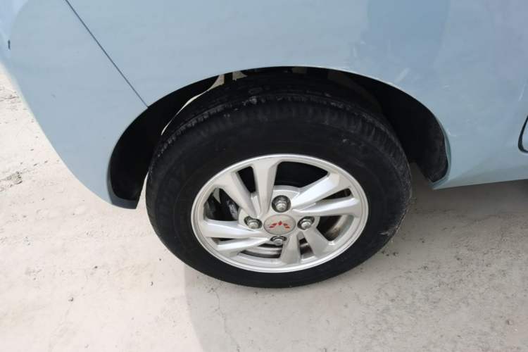 Used Wuling Hongguang MINIEV 2020 Freedom Version Lithium Iron Phosphate Right Rear Wheel Hub