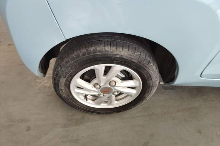 Used Wuling Hongguang MINIEV 2020 Freedom Version Lithium Iron Phosphate Right Rear Wheel Hub