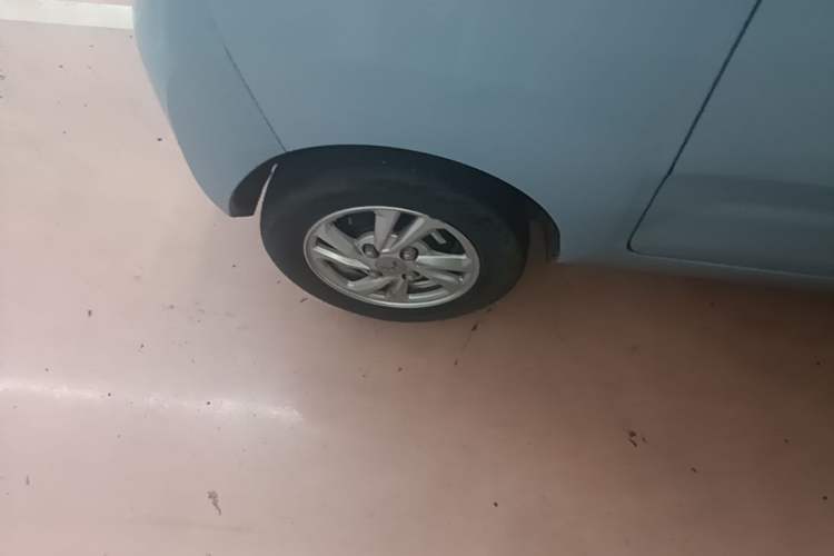 Used Wuling Hongguang MINIEV 2020 Zizai Version Lithium-NMC Right Rear Wheel Hub