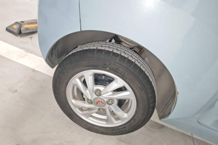 Used Wuling Hongguang MINIEV 2020 Enjoyment Model Lithium Iron Phosphate Right Rear Wheel Hub