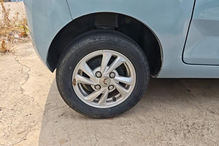 Used Wuling Hongguang MINIEV 2020 Freedom Version Lithium Iron Phosphate Right Rear Wheel Hub