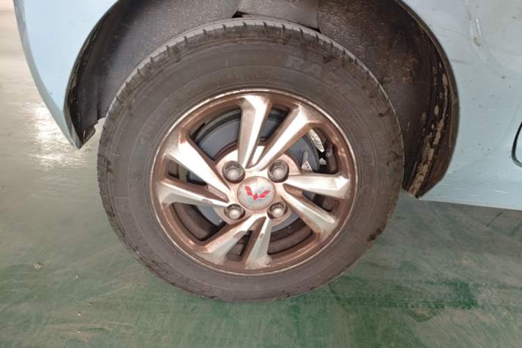 Used Wuling Hongguang MINIEV 2020 Freedom Version Lithium Iron Phosphate Right Rear Wheel Hub