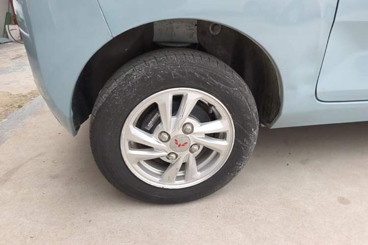 Used Wuling Hongguang MINIEV 2020 Freedom Version Lithium Iron Phosphate Right Rear Wheel Hub