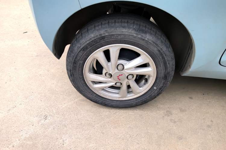 Used Wuling Hongguang MINIEV 2020 Freedom Version Lithium Iron Phosphate Right Rear Wheel Hub