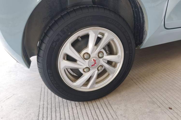 Used Wuling Hongguang MINIEV 2020 Freedom Version Lithium Iron Phosphate Right Rear Wheel Hub