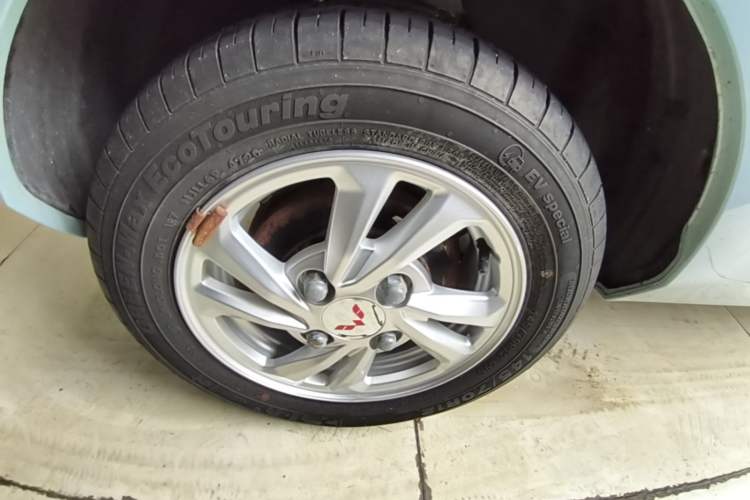 Used Wuling Hongguang MINIEV 2020 Freedom Version Lithium Iron Phosphate Right Rear Wheel Hub